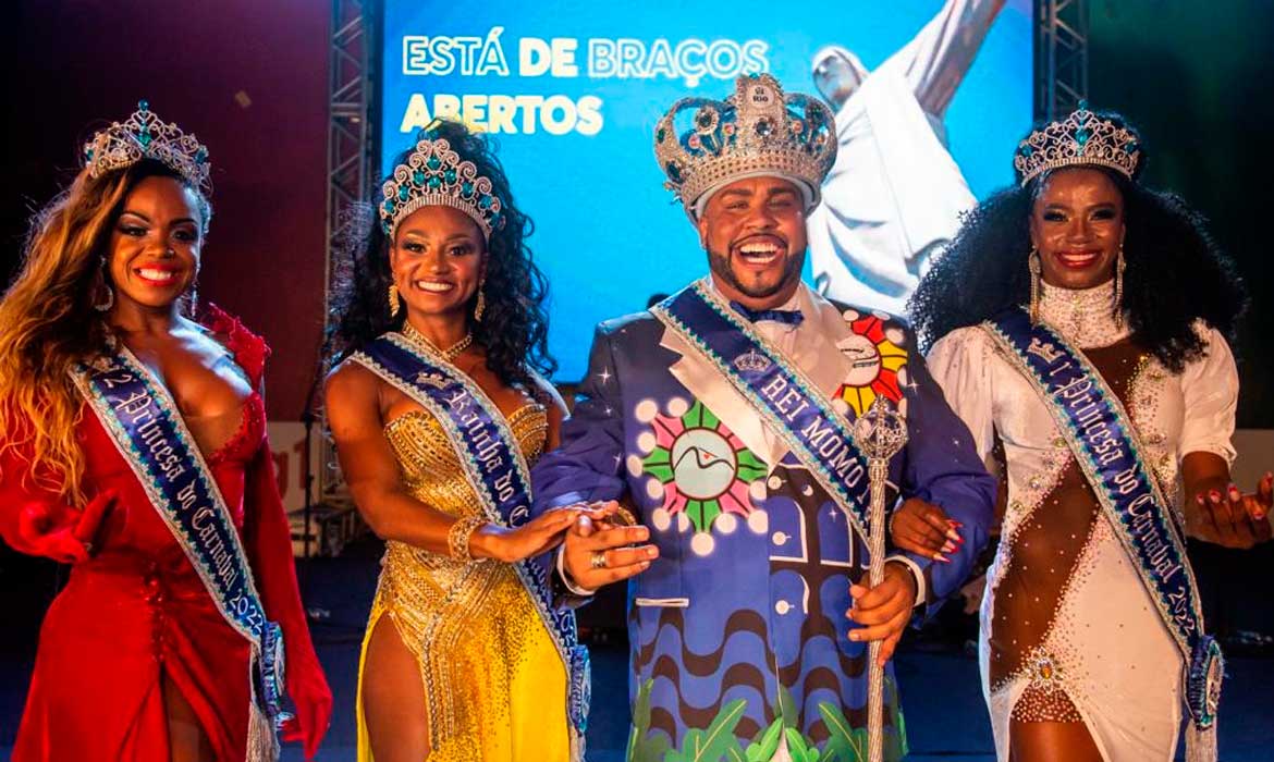 A várzea no reinado de Momo: carnaval em clubes amadoristas de