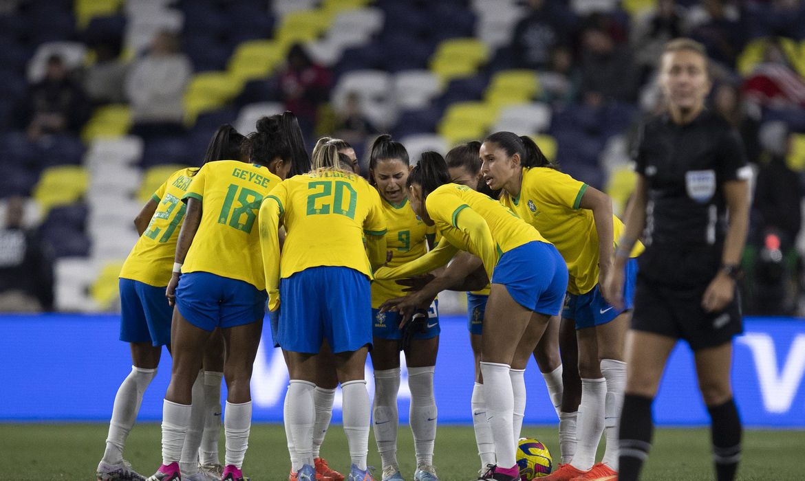 Fifa sorteia chaves da Copa do Mundo de futebol feminino